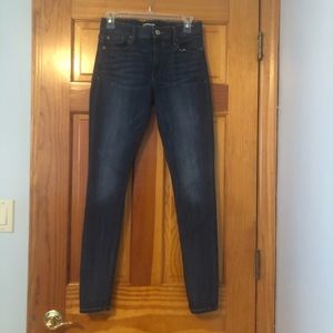 Express Mid-Rise Jeans “Legging”